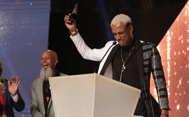 MC Tranka Fulha vence o  prêmio música do ano