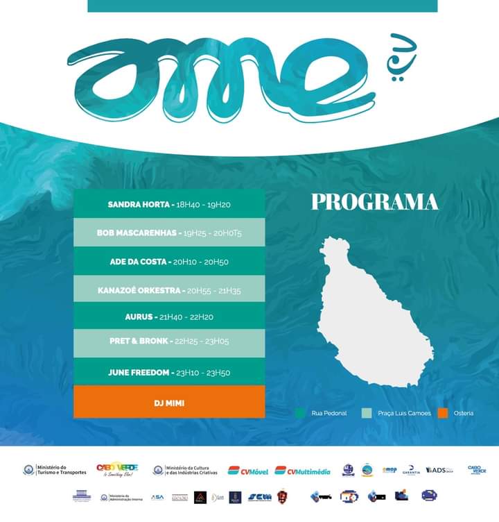 Palco da AME aberto hoje, ao público, com vários artistas