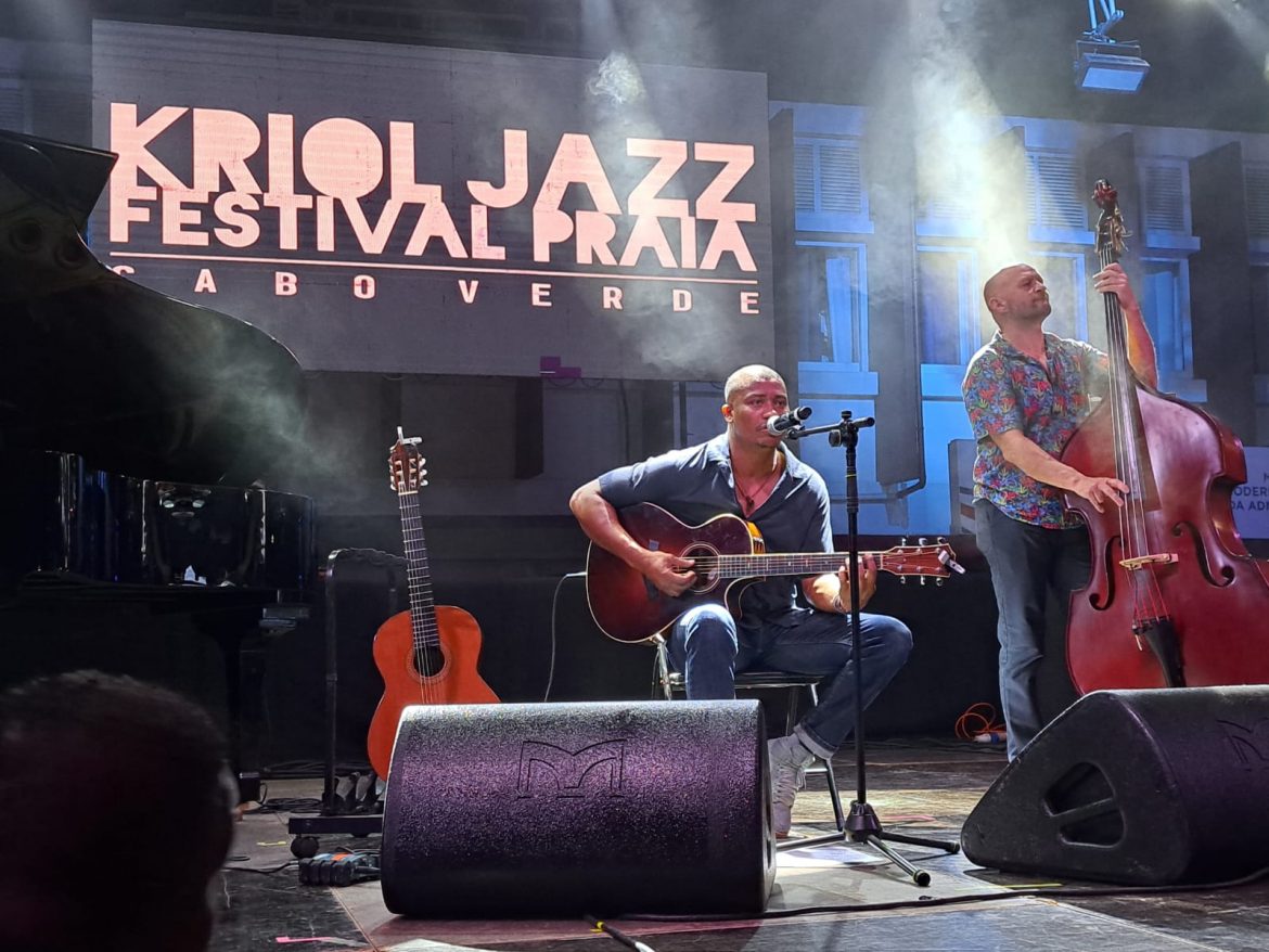 Tcheka depois de 14 anos,no palco do Kriol Jazz